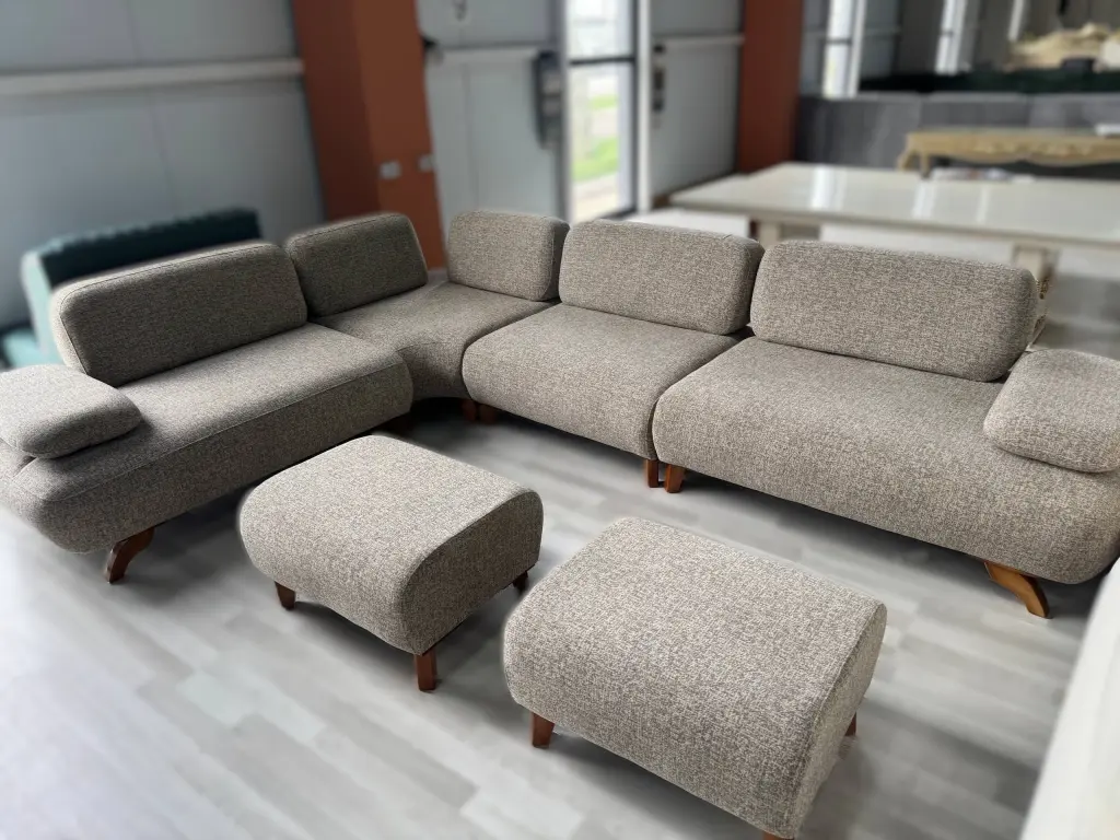Minimalistik dizayn va yuqori qulaylikni uyg'unlashtirgan premium divan