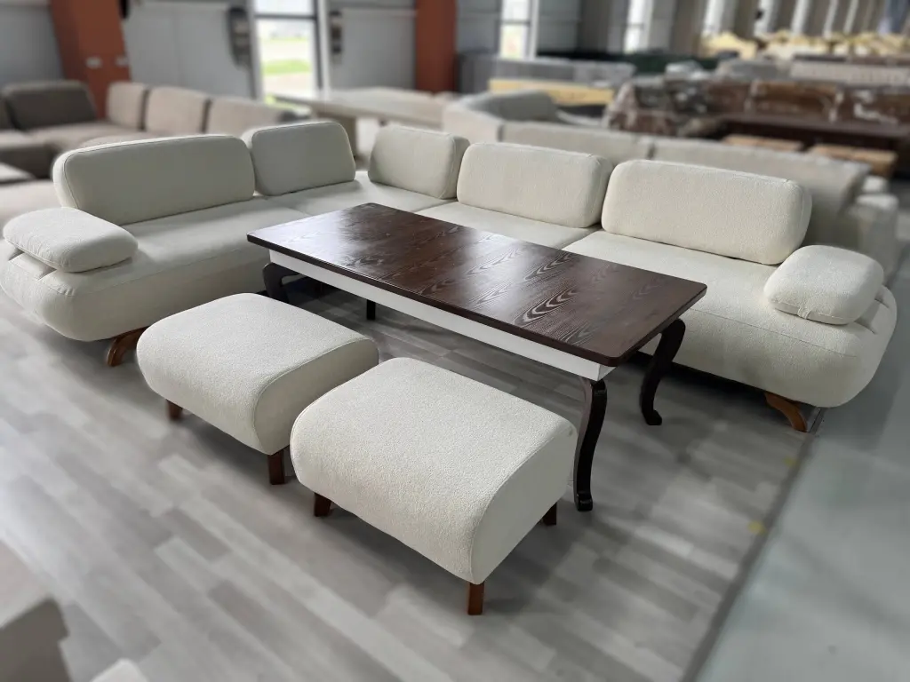Minimalistik dizayn va yuqori qulaylikni uyg'unlashtirgan premium divan