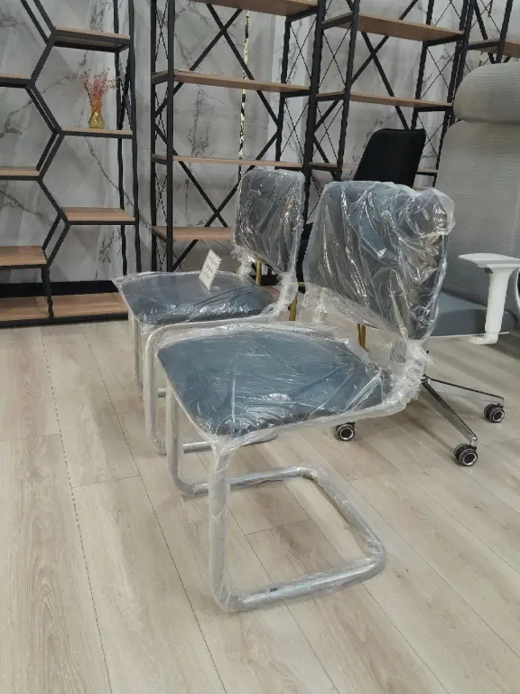 Silviya Ofis va majlislar zali stuli
