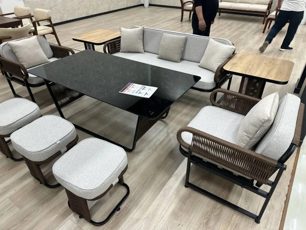Loft uslubidagi universal to'plam