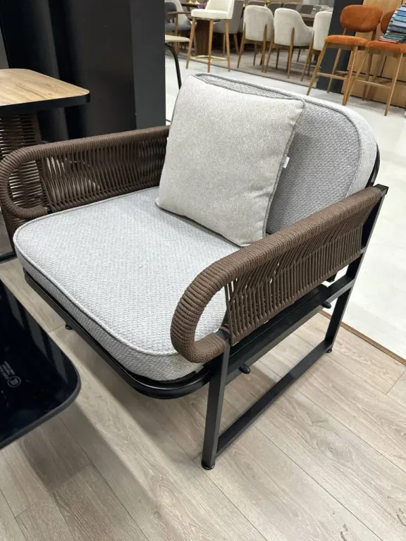 Loft uslubidagi universal to'plam