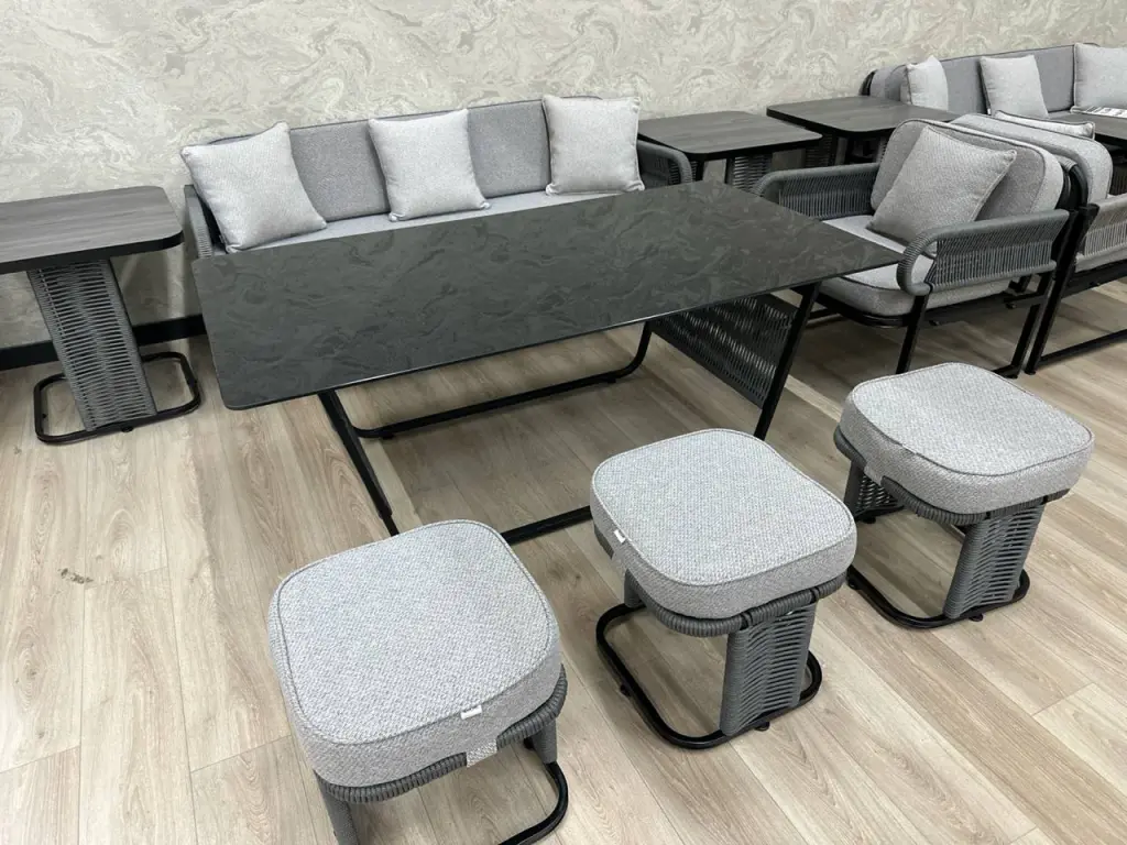 Loft uslubidagi universal to'plam