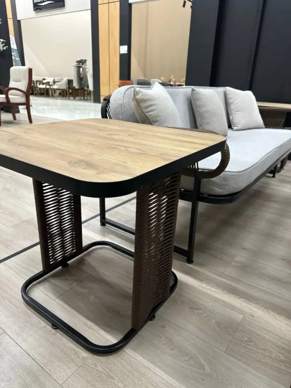 Loft uslubidagi universal to'plam