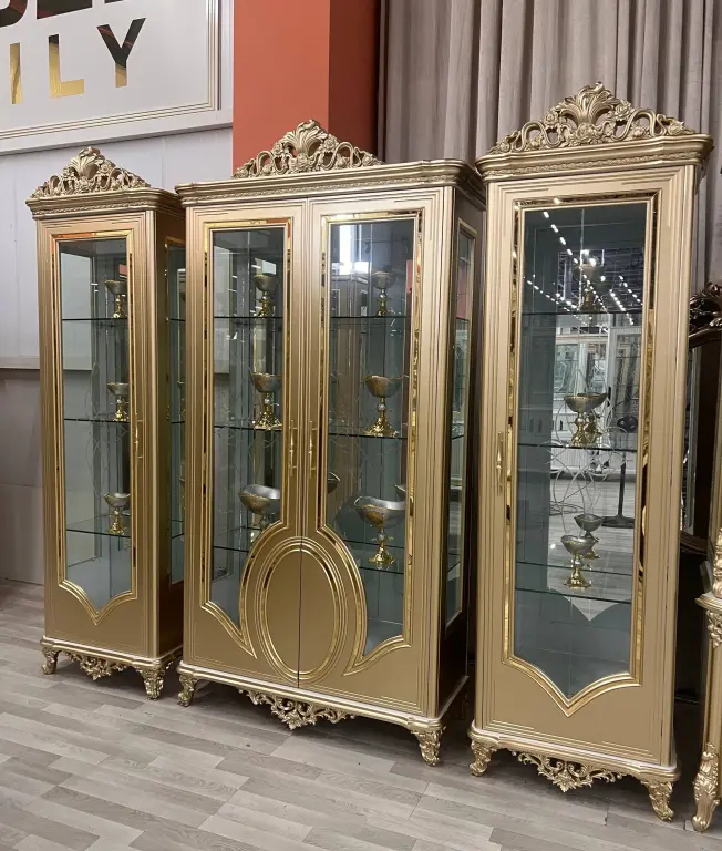 Royal Prestige 3 qismli vitrina to'plami